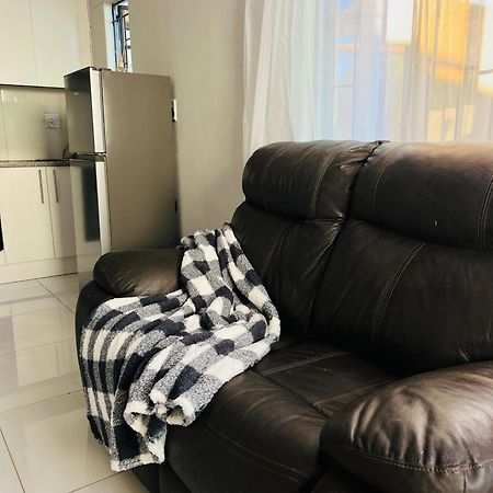 Easy Living Apartment Rundu Extérieur photo