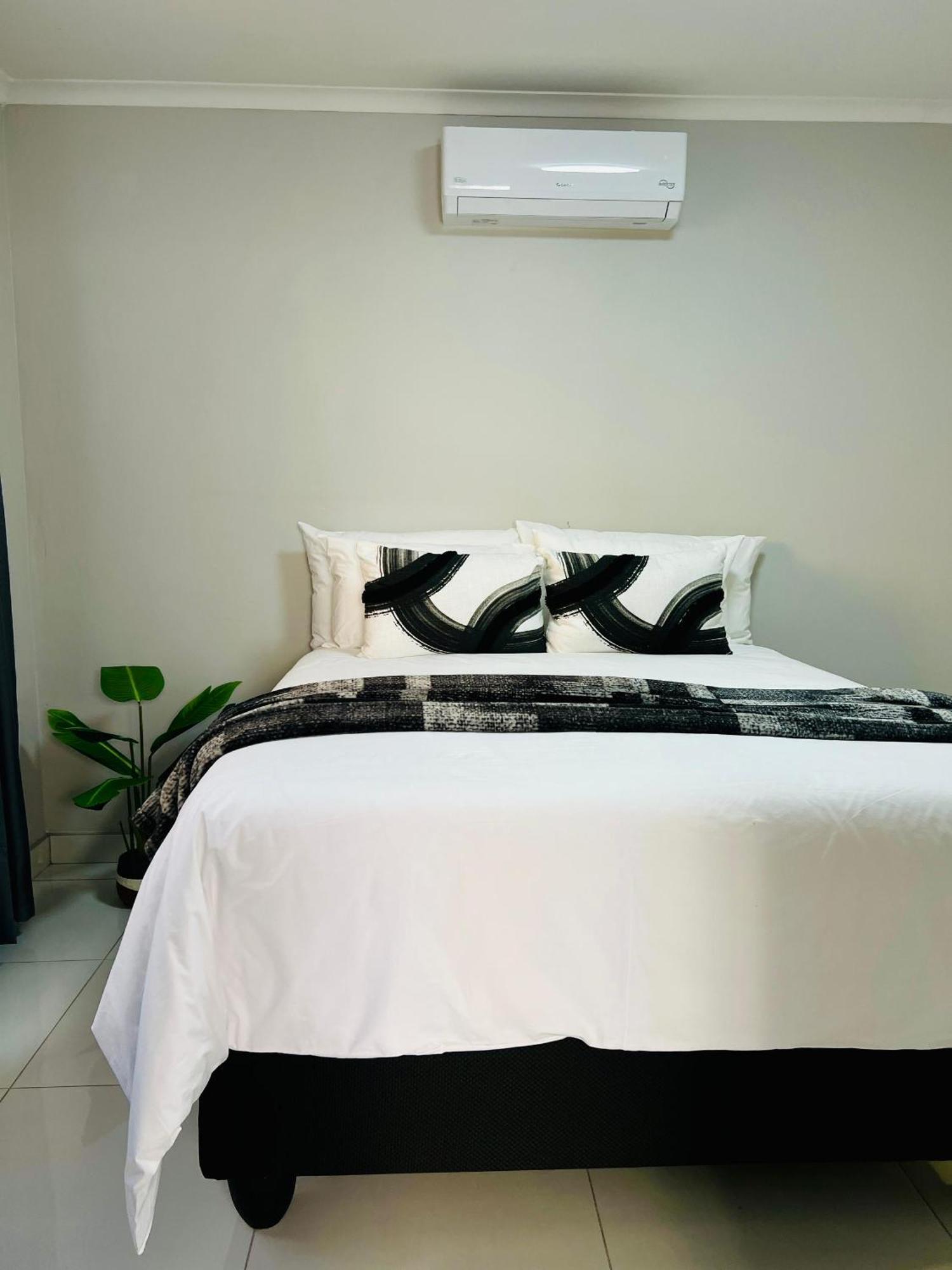 Easy Living Apartment Rundu Extérieur photo