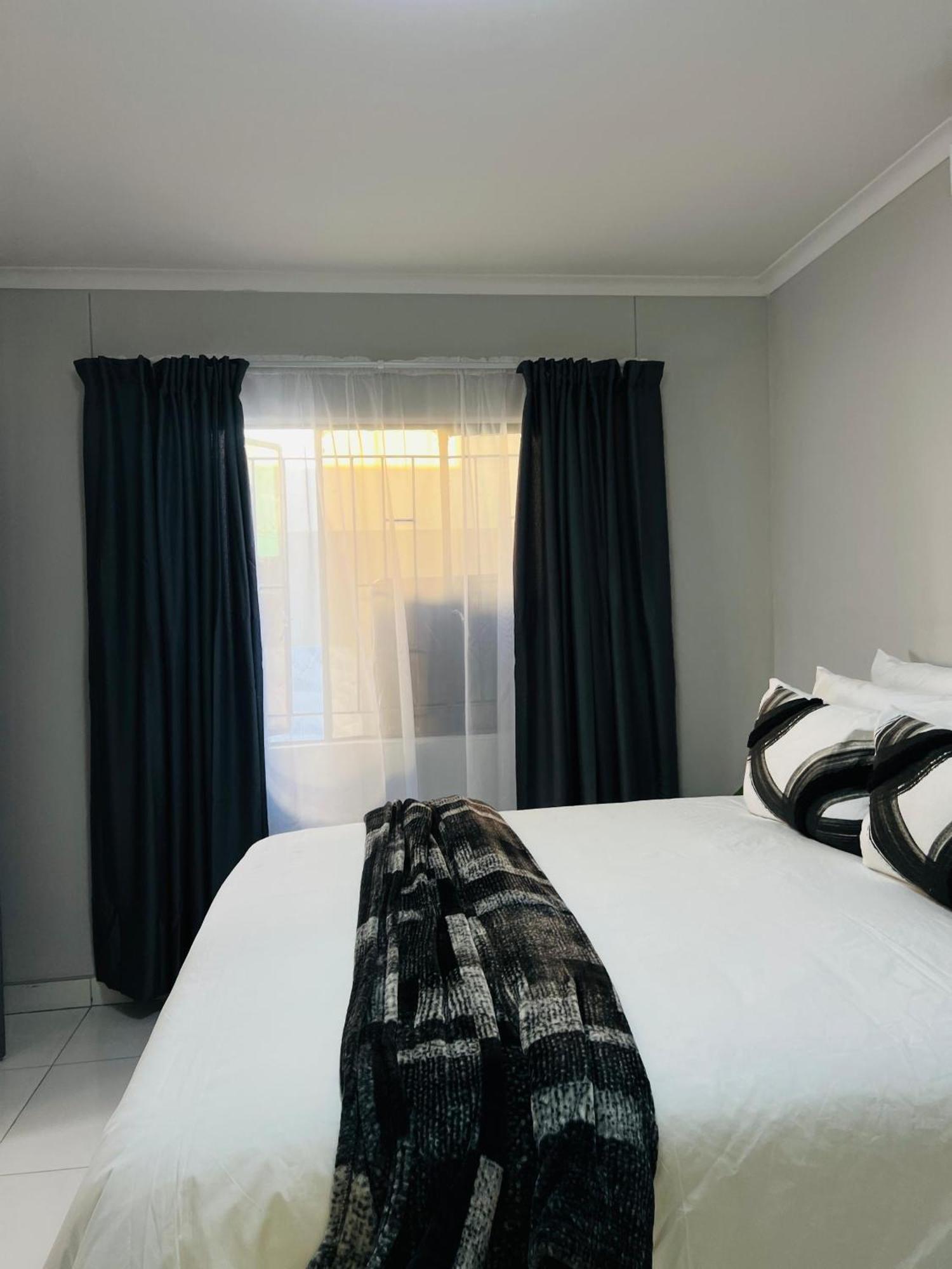 Easy Living Apartment Rundu Extérieur photo