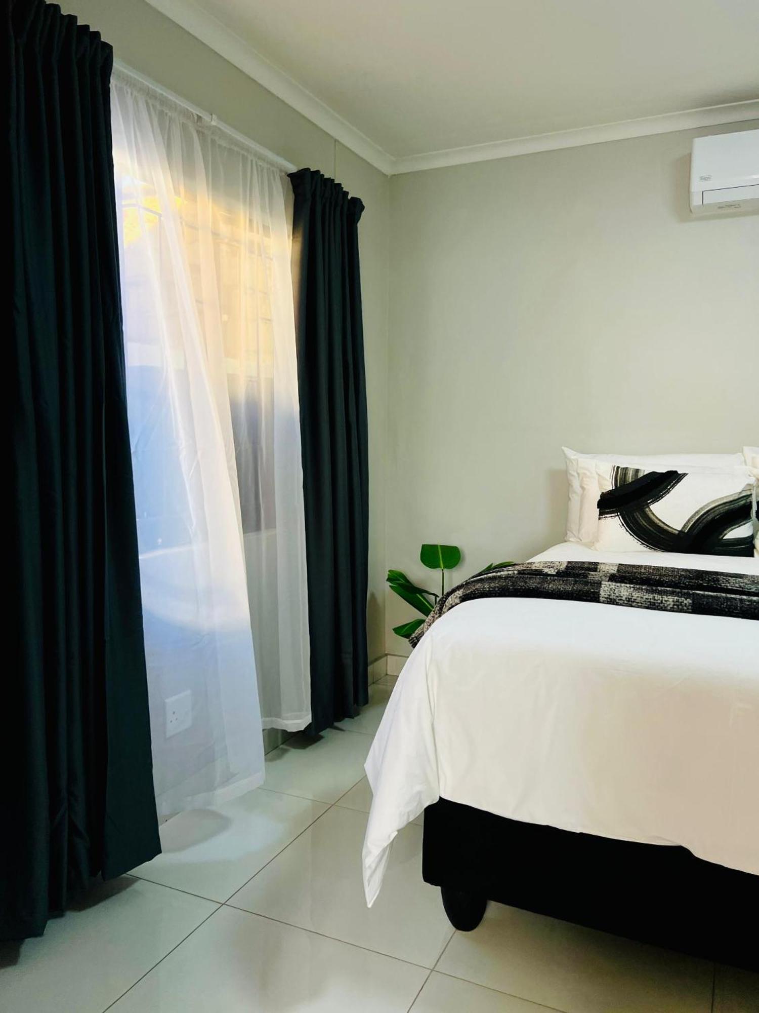 Easy Living Apartment Rundu Extérieur photo